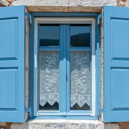 Nonna House