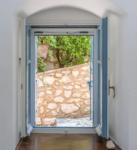 Nonna House