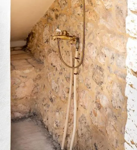 Nonna House بيت للعطل أيّا إفيميا