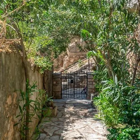 Nyaraló Nonna House *